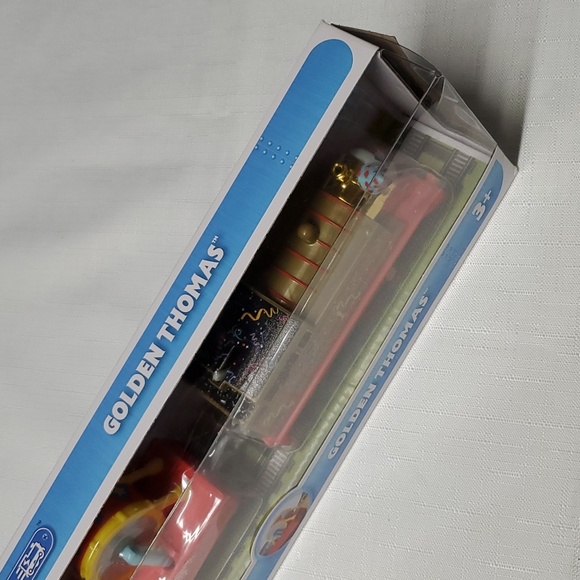 NIB Thomas & Friends Golden Thomas Motorized Battery Operated Fisher Price Train - Picture 5 of 14